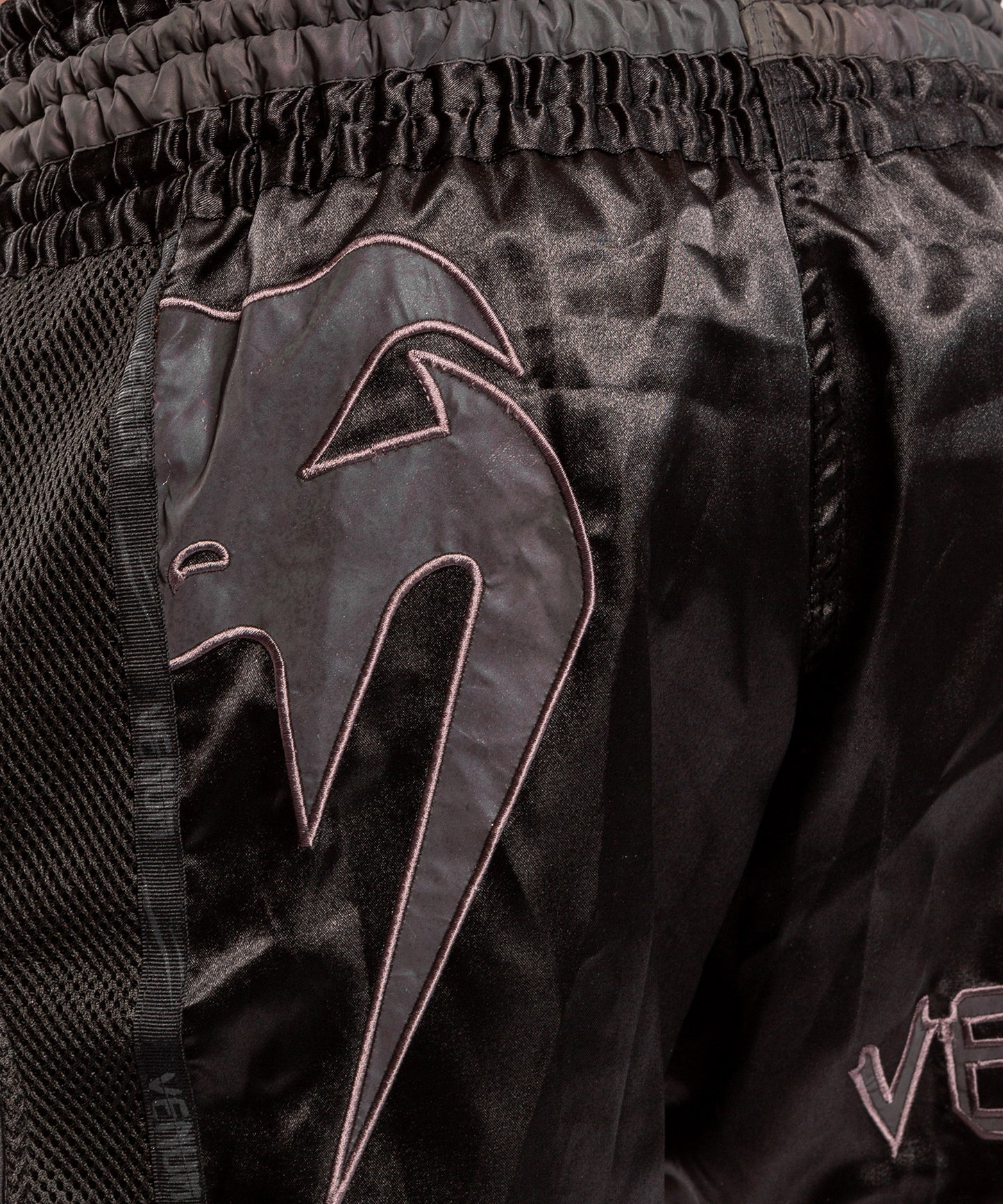 Muay Thai Shorts Venum Giant Glow- Schwarz
