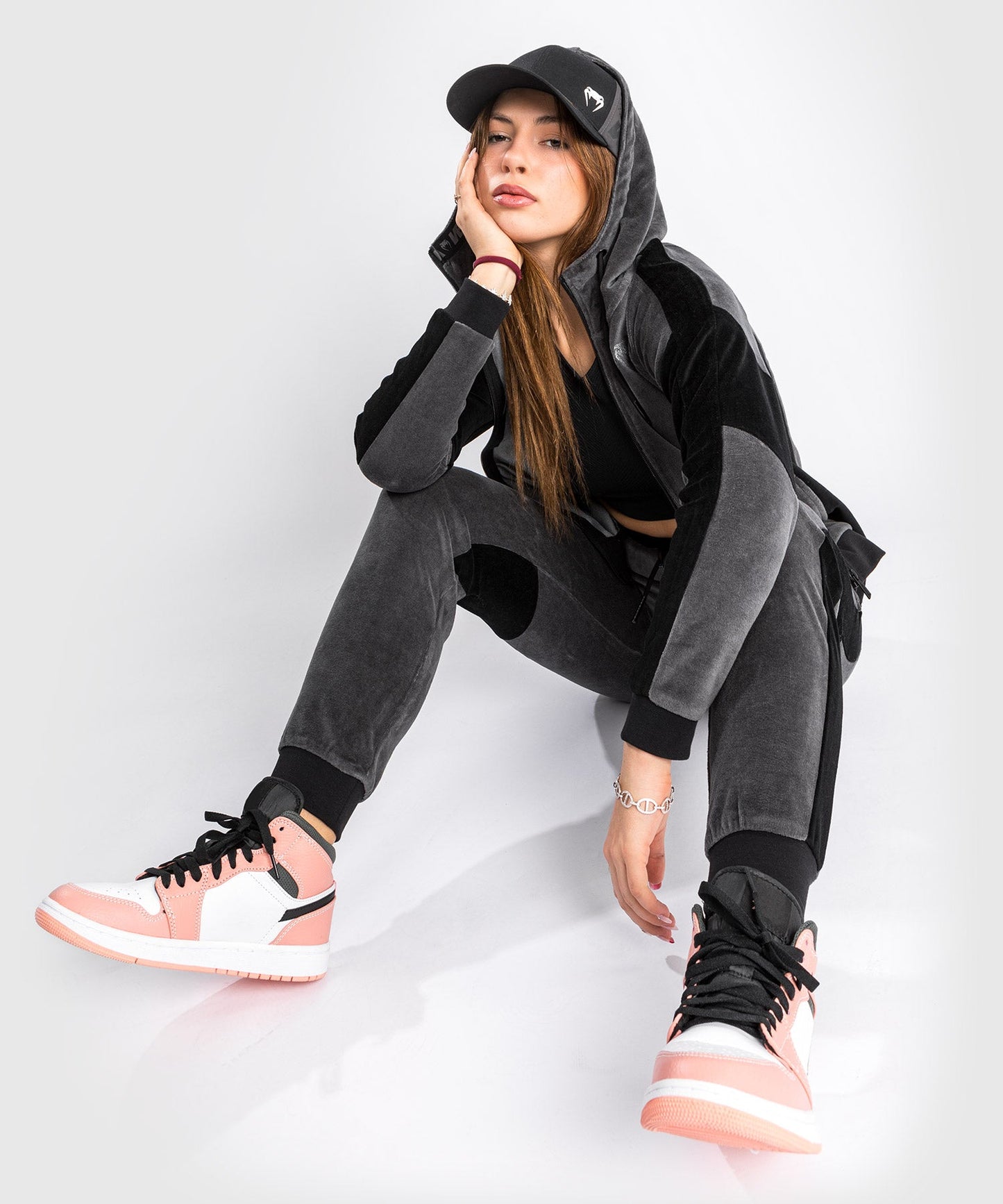 Venum Camoline 2.0 Velvet Jogginghose – Schwarz/Grau