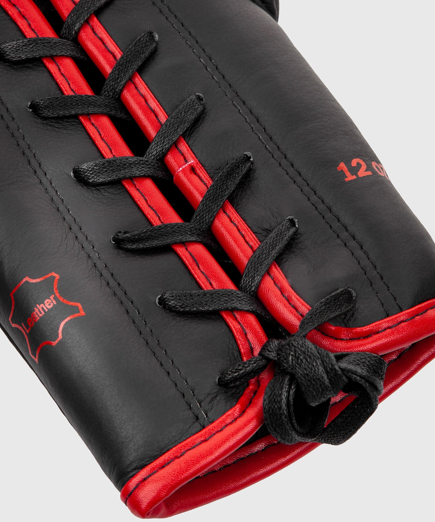 Venum Giant 2.0 professionelle Boxhandschuhe - MIT SCHNÜRUNG