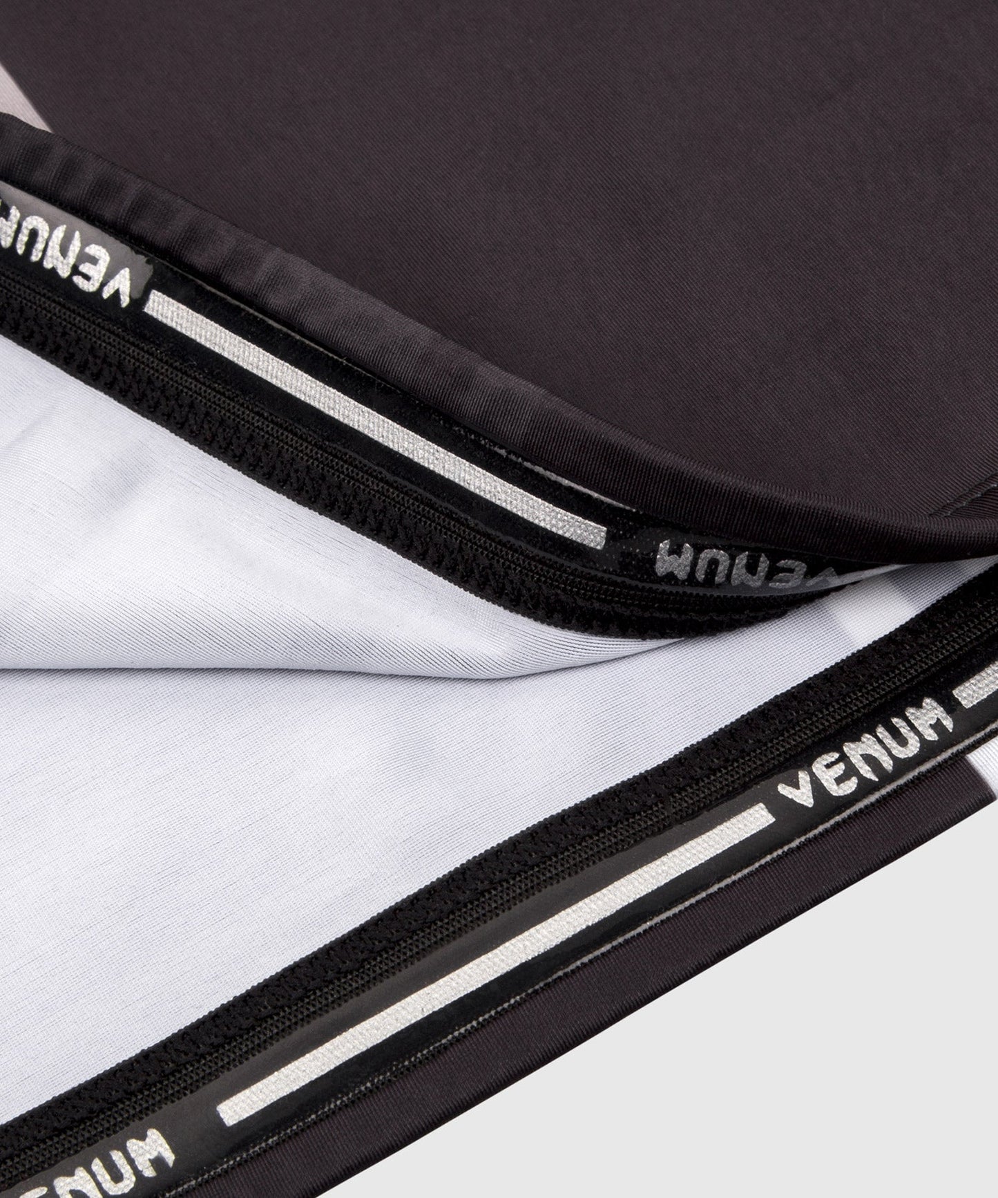Venum Logos Rashguard Kurzarm - Schwarz/Weiß