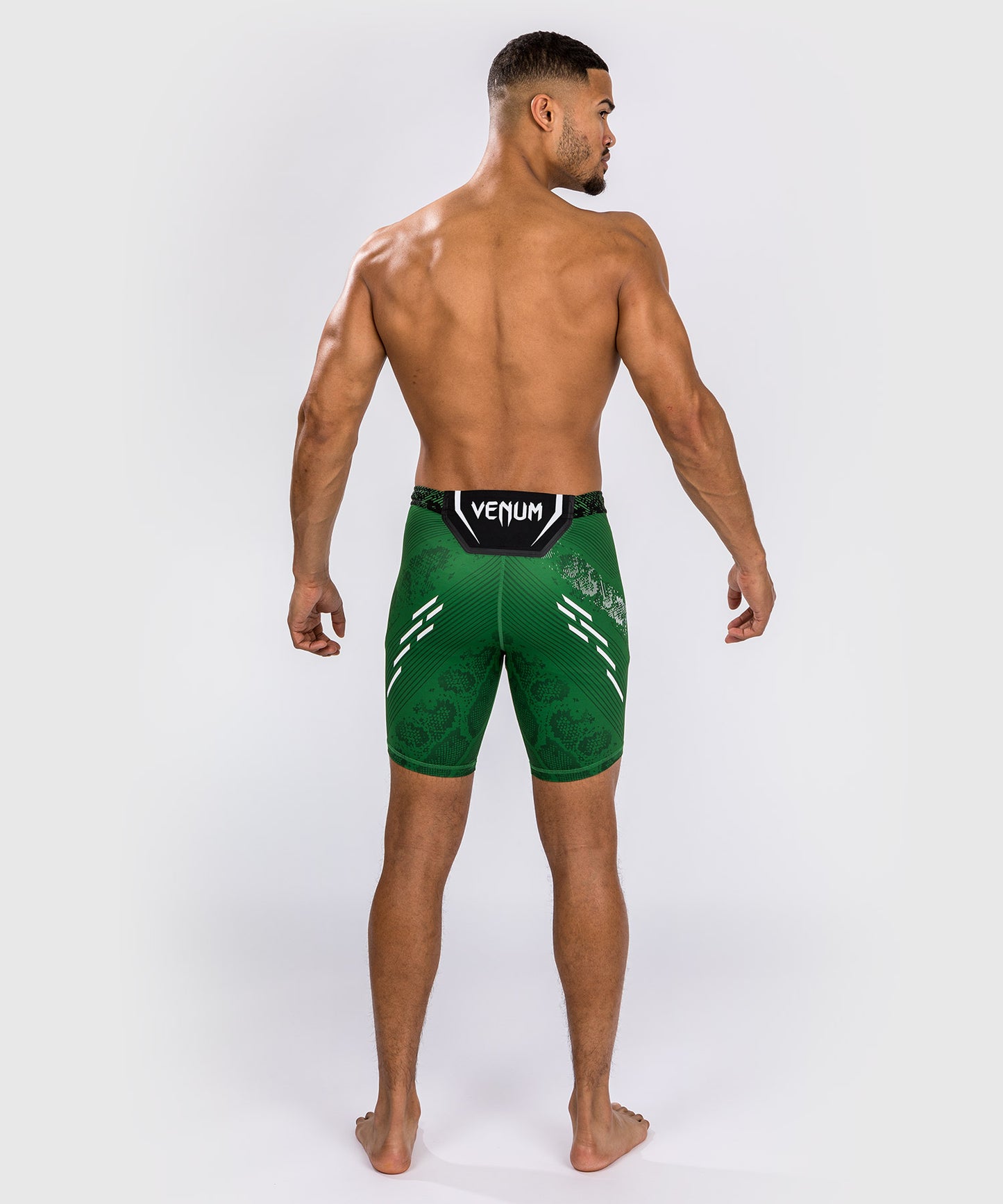 UFC Adrenaline by Venum Authentic Fight Night Vale Tudo Short für Männer - Grün