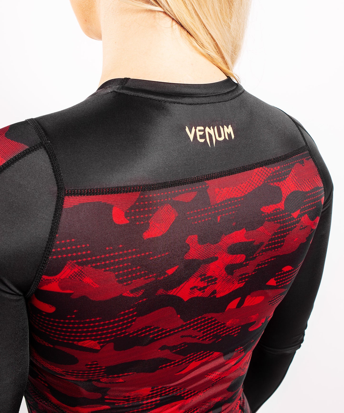 Rashguard mit langen Ärmeln Venum Defender - für Frauen - Schwarz/Rot