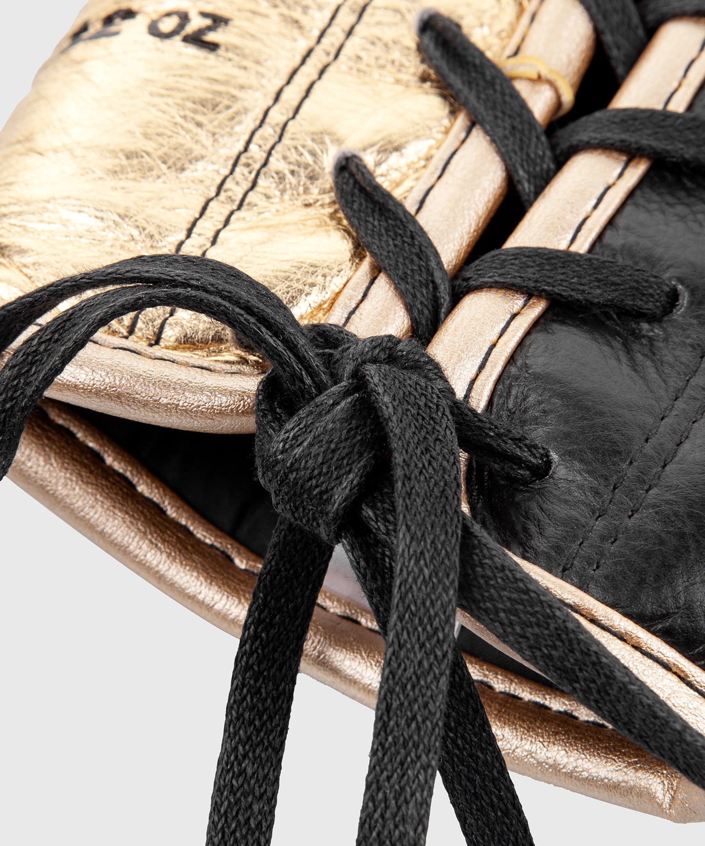 Venum Giant 2.0 professionelle Boxhandschuhe - MIT SCHNÜRUNG