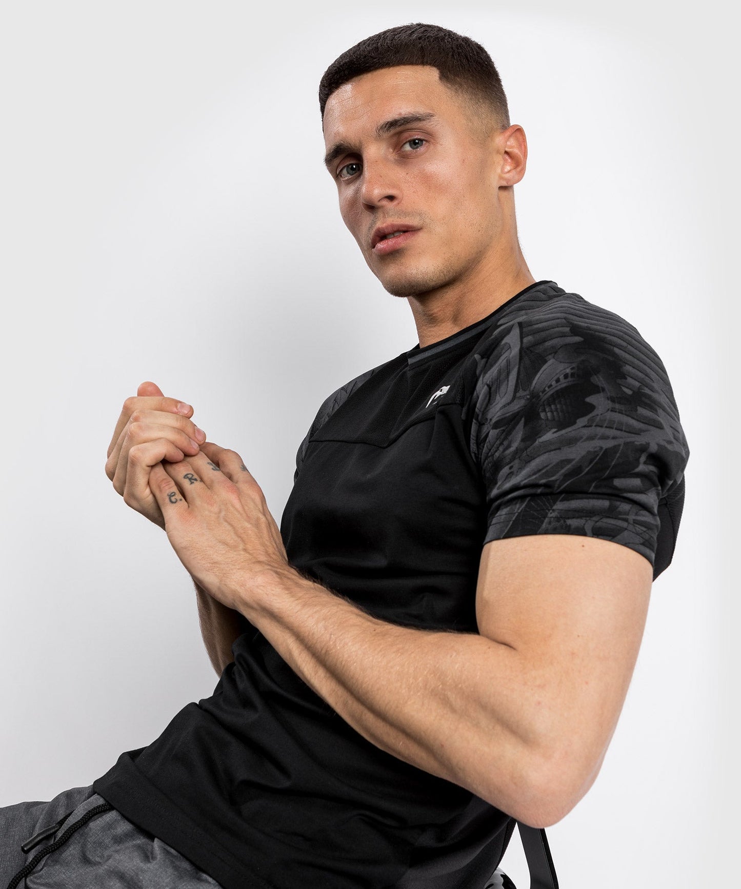Venum YKZ21 T-Shirt - Schwarz/Schwarz